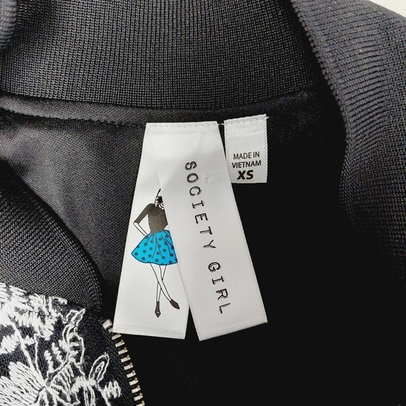 Society Girl Black & White Floral Embroidered Full-Zip Bomber Jacket 1136 - Picture 5 of 7
